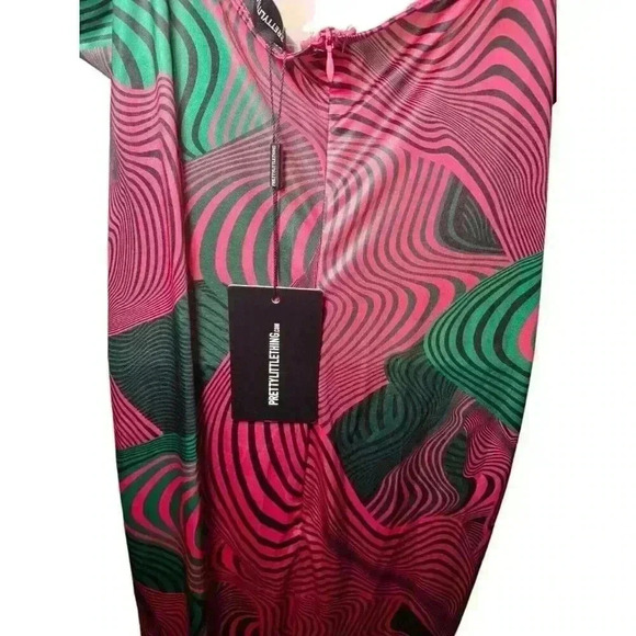 Pretty Little Things Plus Pink Abstract Print Cup Detail Midi Dress Size 16 $68 - Picture 13 of 16
